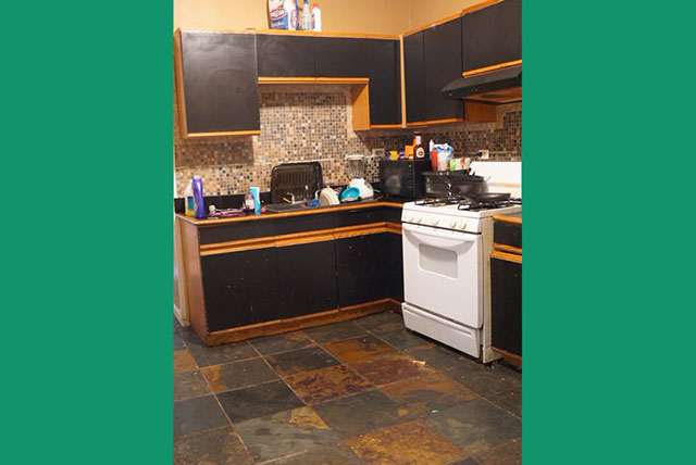 Kitchen of 7811 S Champlain Property