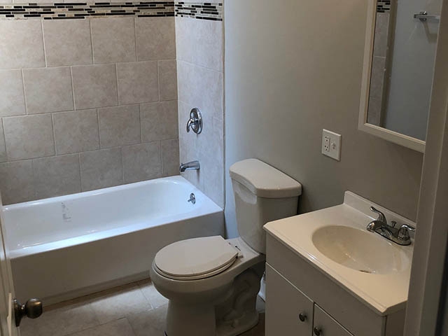 Bathroom in 9817-9825 S Loomis Property